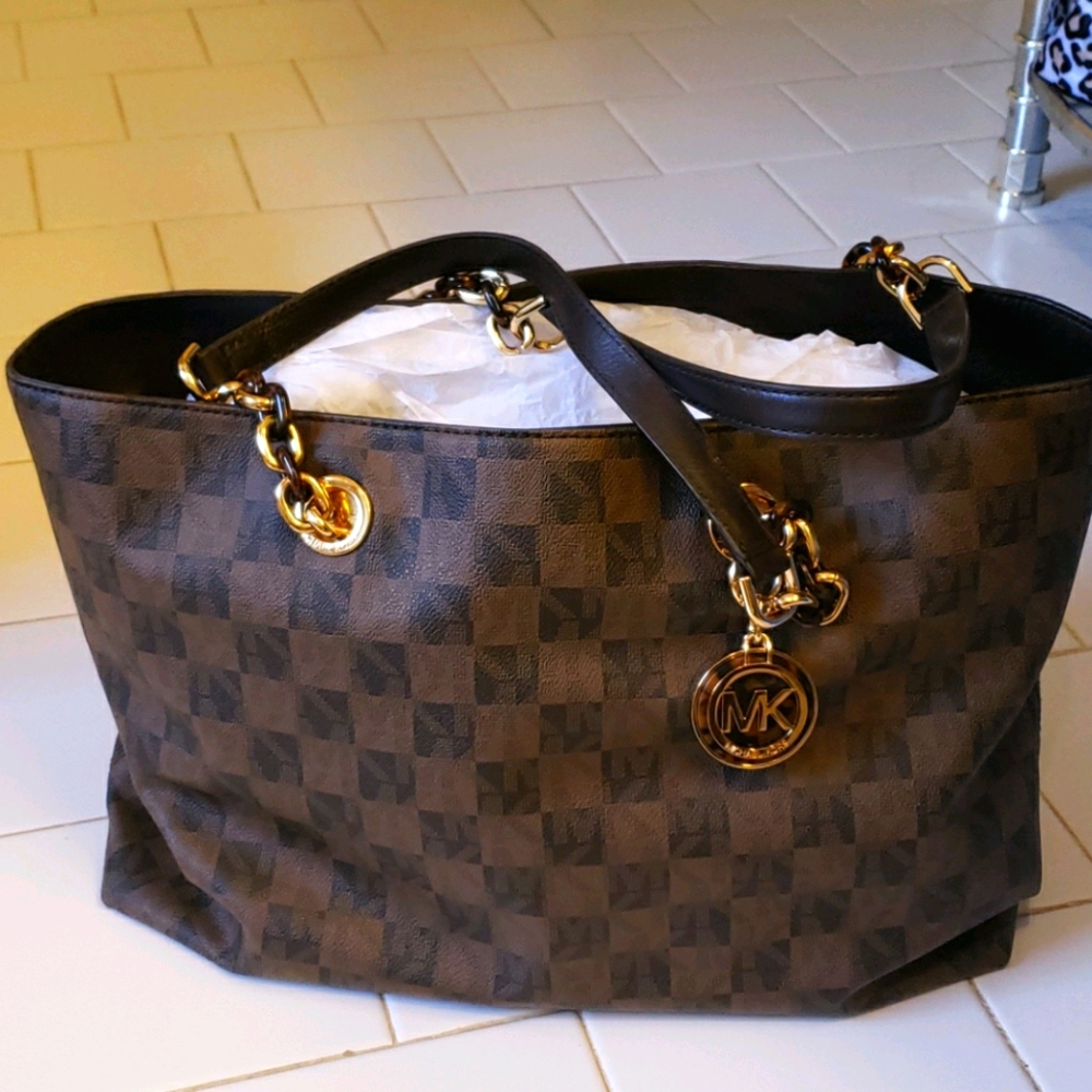 Large Michael Kors Cynthia checkerboard bag.
